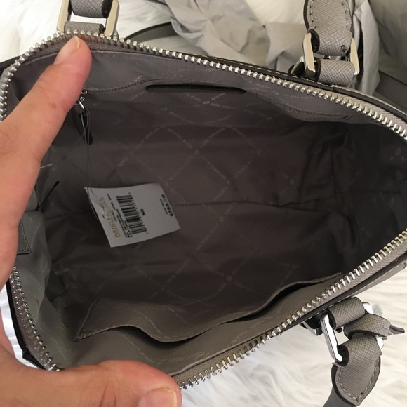 New Michael Kors Ciara messenger bag - Picture 6 of 8